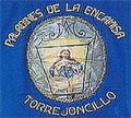 Los vecinos de Torrejoncillo, en Cáceres, debaten sobre el origen
de La Encamisá, que reúne a propios y a extraños la noche del siete al
ocho de diciembre.
