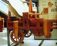 COCHE SINTETICO.- no fue dise�ado as� por Leonardo, mas usa series de elementos inventados por �l.