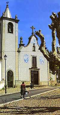 Iglesia de San Miguel Arcangel en Fermela.