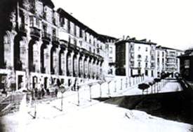 La Alhondiga.